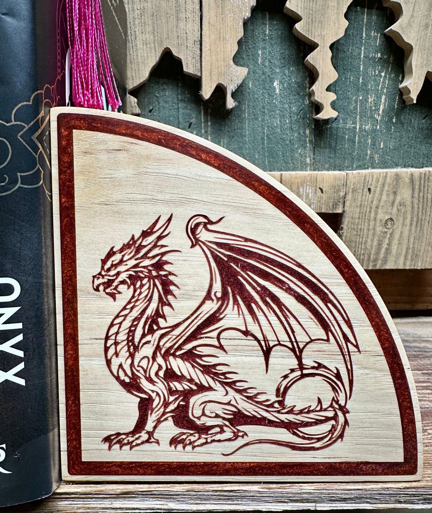 Dragon bookends