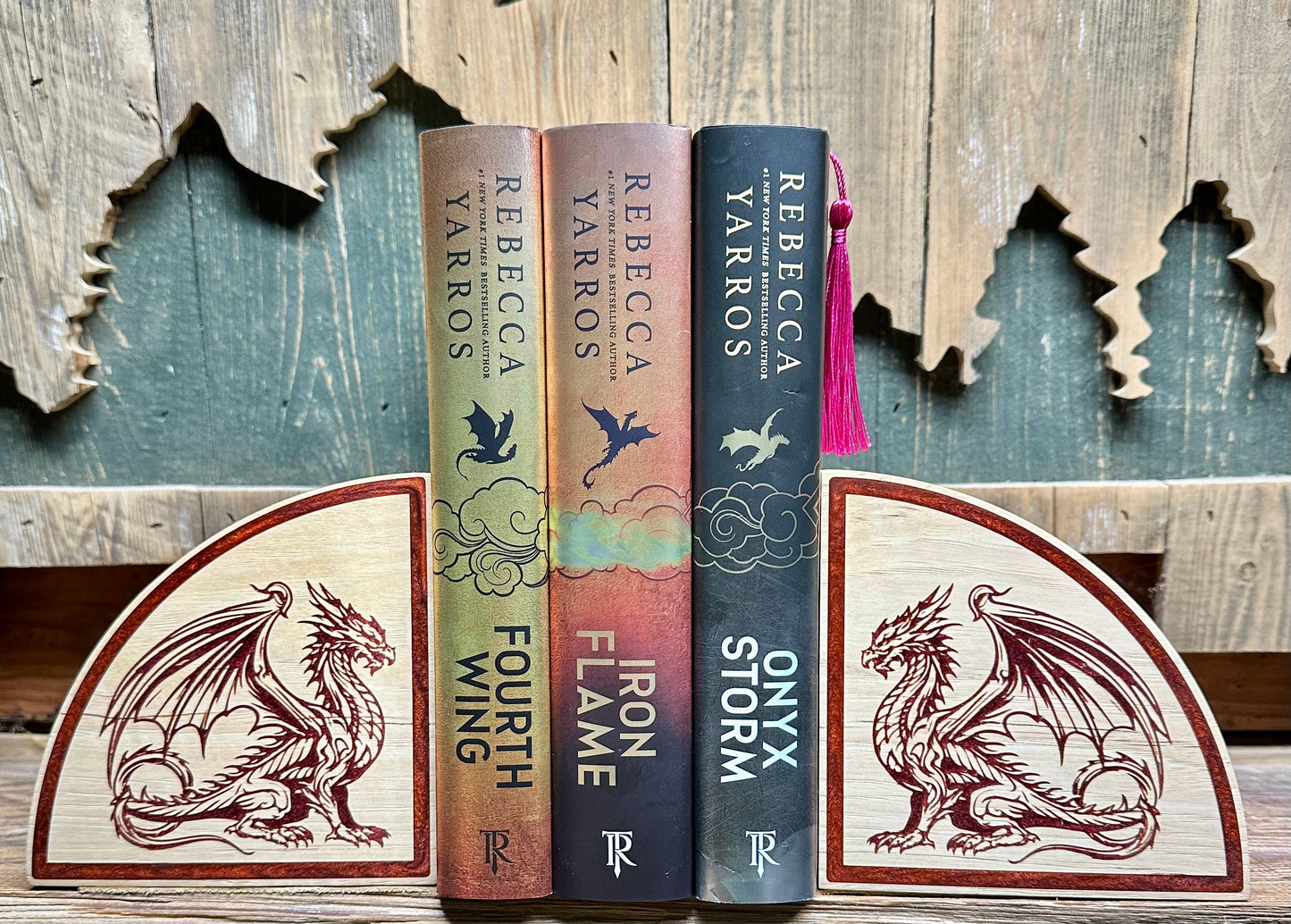 Dragon bookends